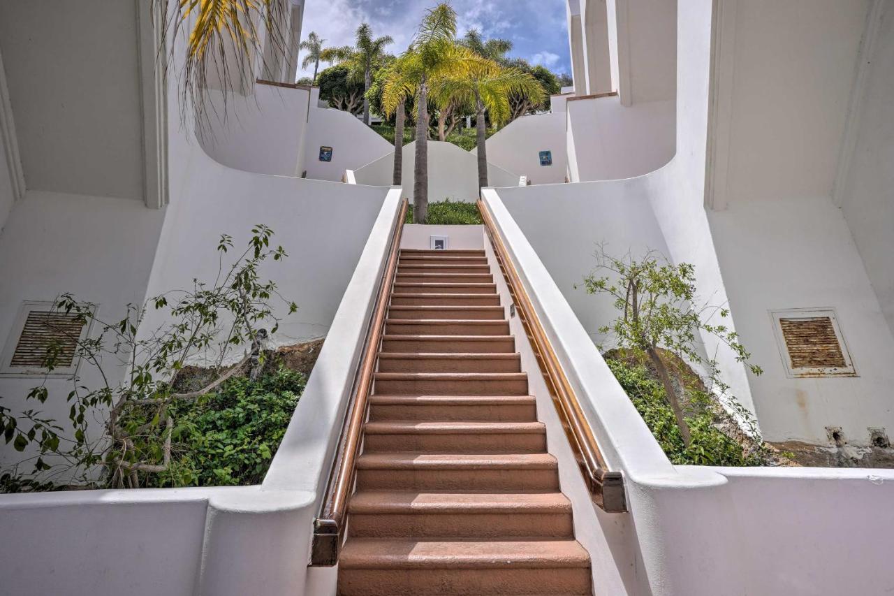 Quiet Avalon Getaway Villa With Ocean View And Balcony Εξωτερικό φωτογραφία